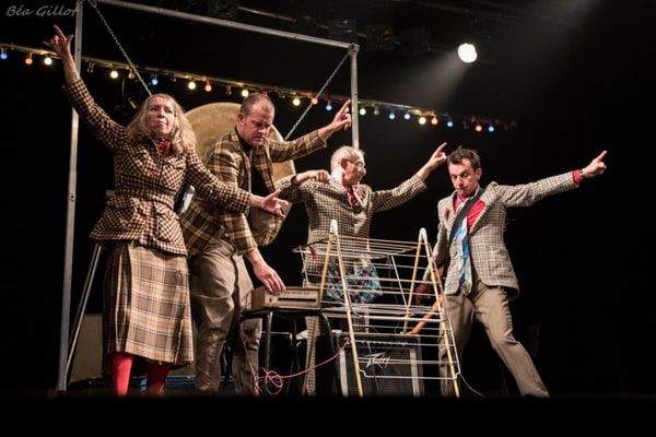 Autorisation de sortie, compagnie Joe sature à Lisieux