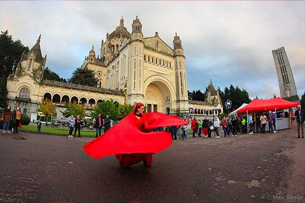 Festival "Lisieux Grands Ouverts" à Lisieux.
