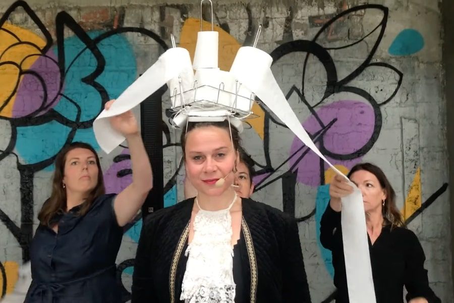 Spectacle de rue : festival Lisieux Grands Ouverts 2023